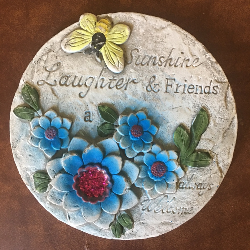 NWT Sunshine, Laughter, & Friends Garden Stone